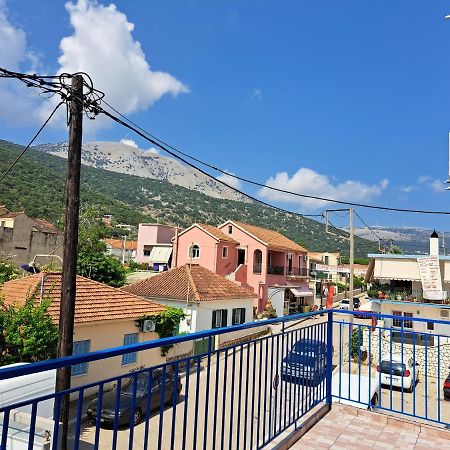 Blue Moon Apartment Ajía Effimía Kültér fotó